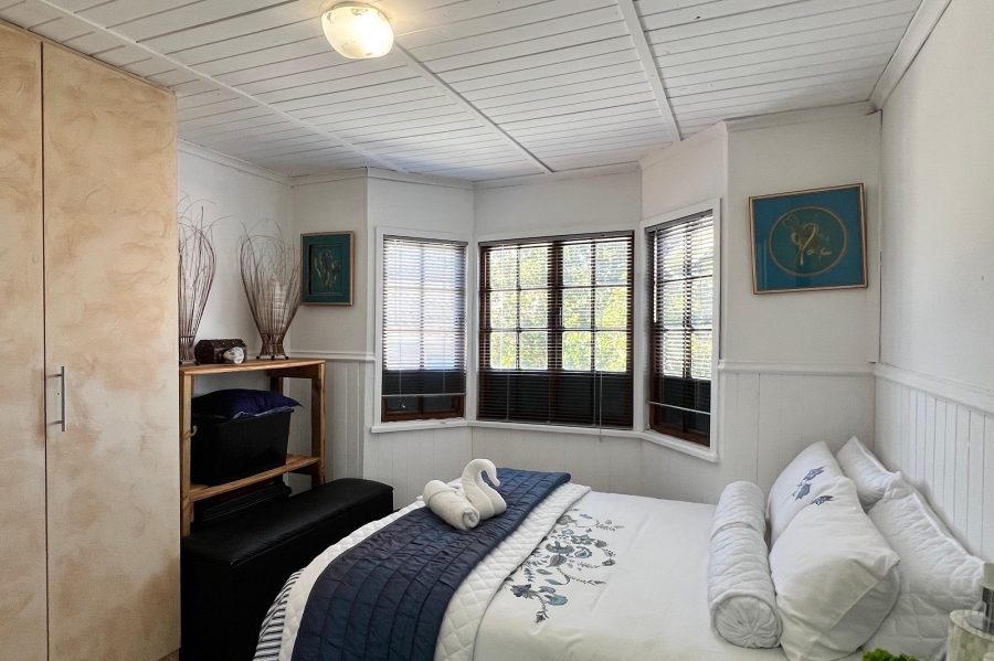 3 Bedroom Property for Sale in Wavecrest Eastern Cape